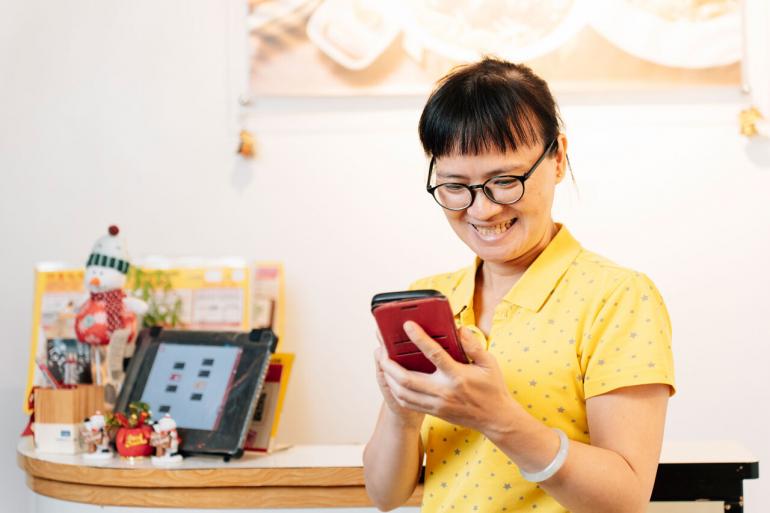 明昌越式餐館_形象照